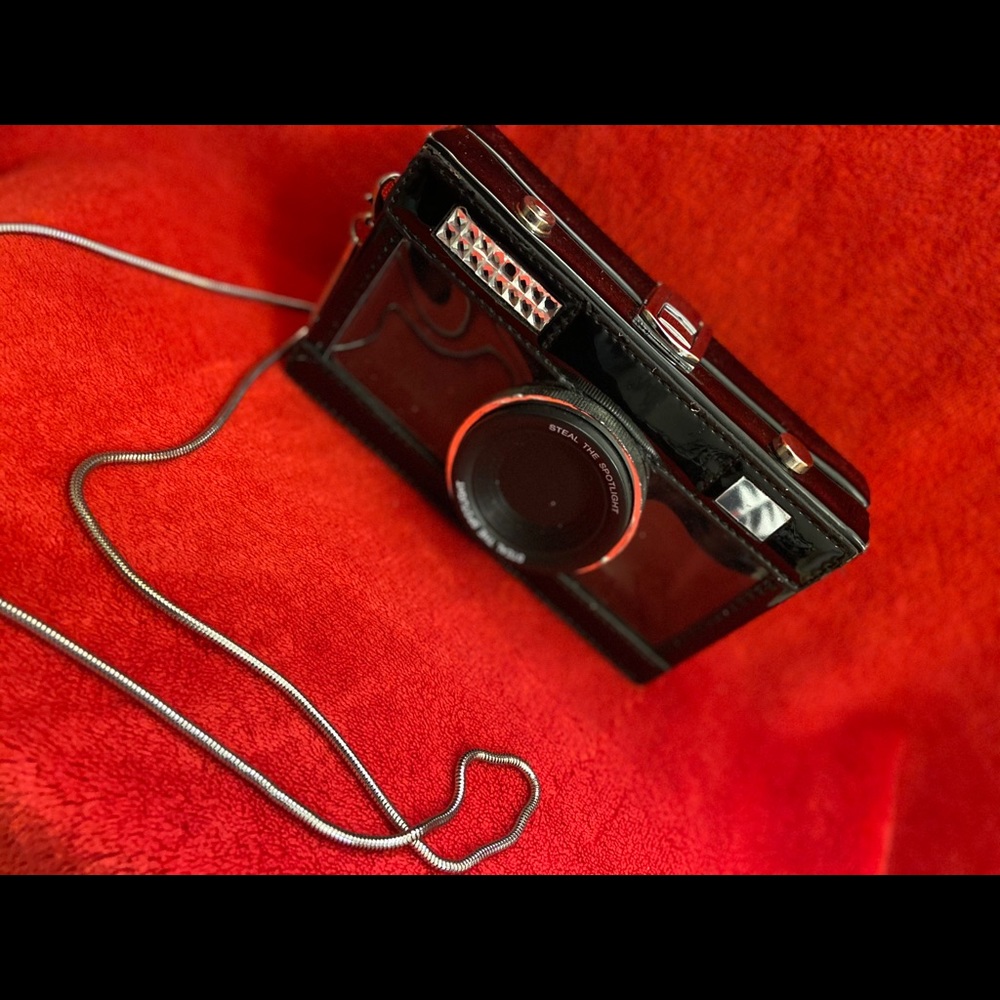CAMERA “Purse”